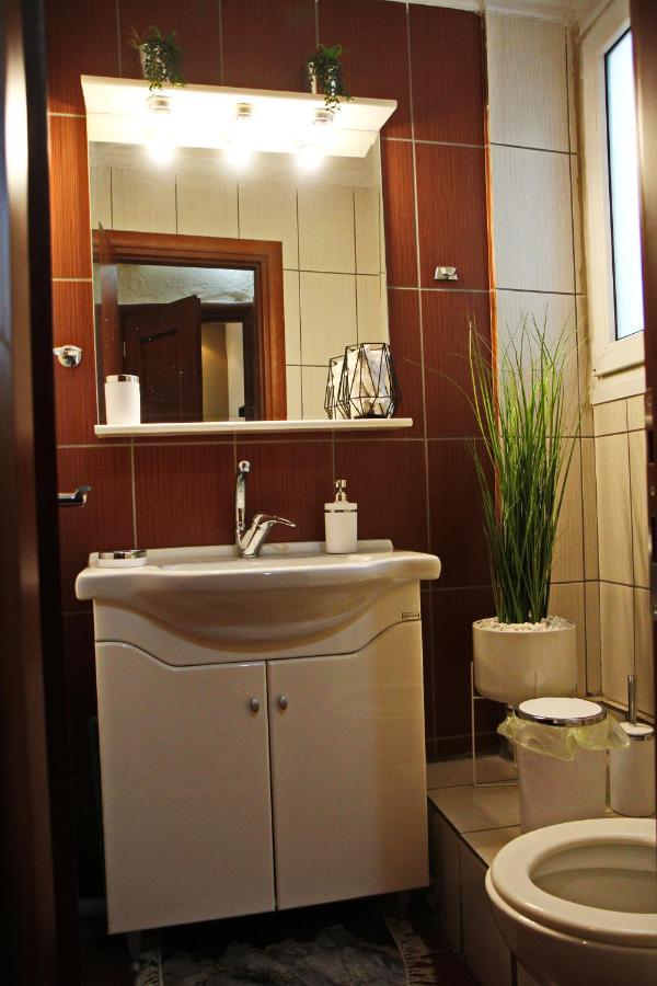 Kavala Squareview Apartment Luaran gambar
