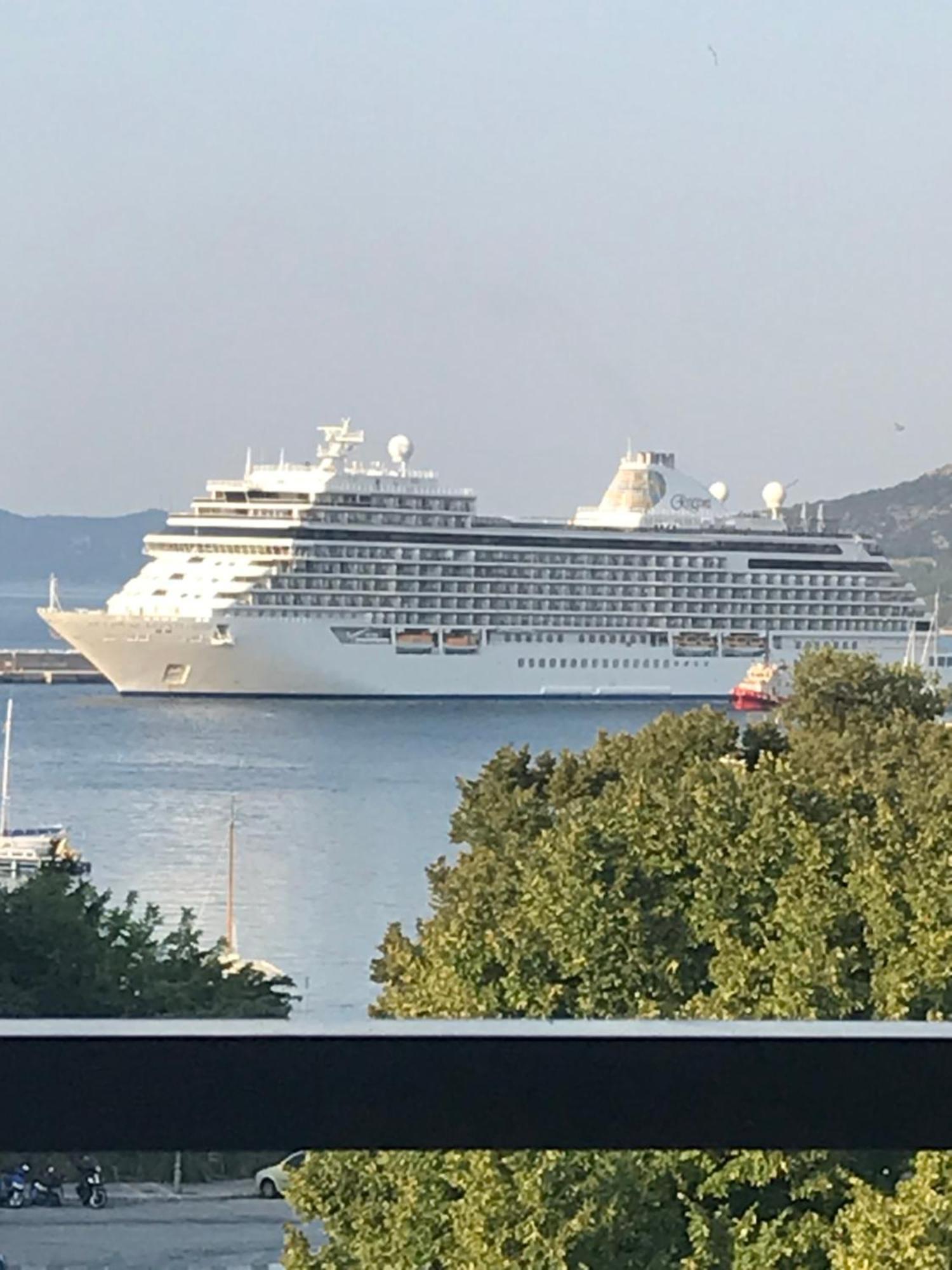Kavala Squareview Apartment Luaran gambar