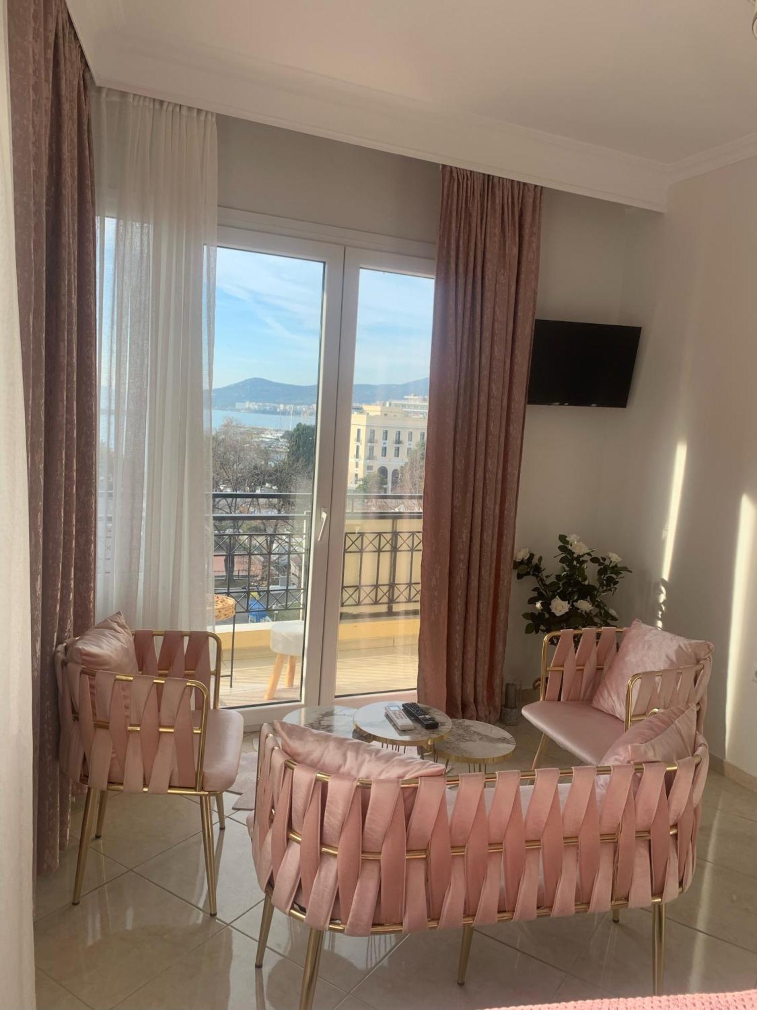 Kavala Squareview Apartment Luaran gambar
